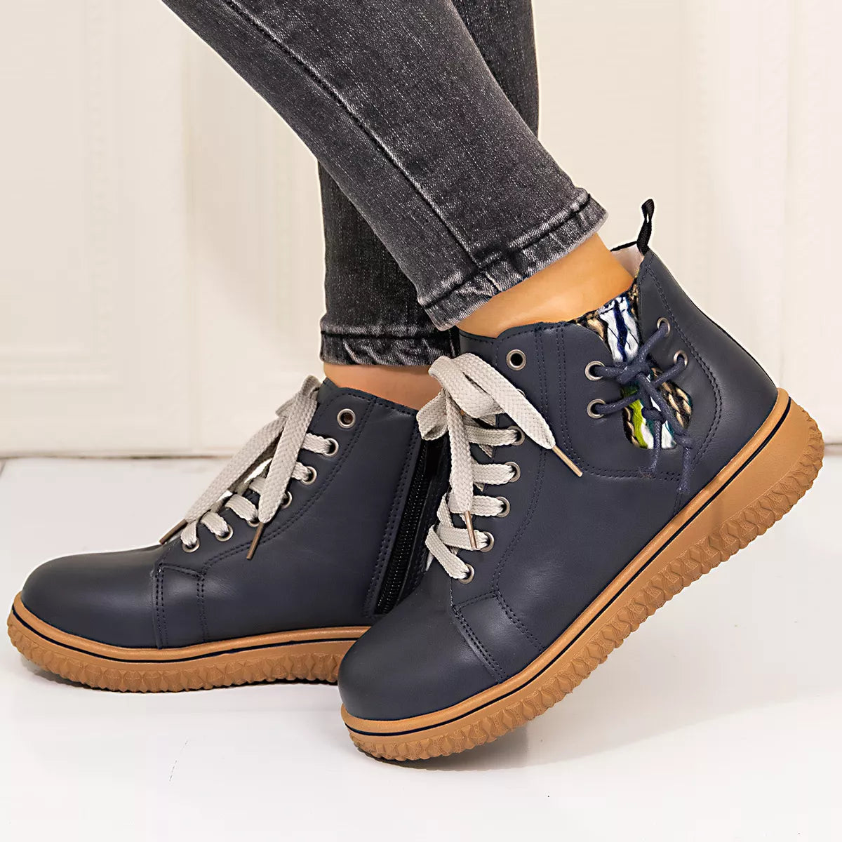 fc8e11425d214693905a5e2845bcb415-Max-Origin